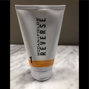Rodan and Fields Deep Exfoliating Wash